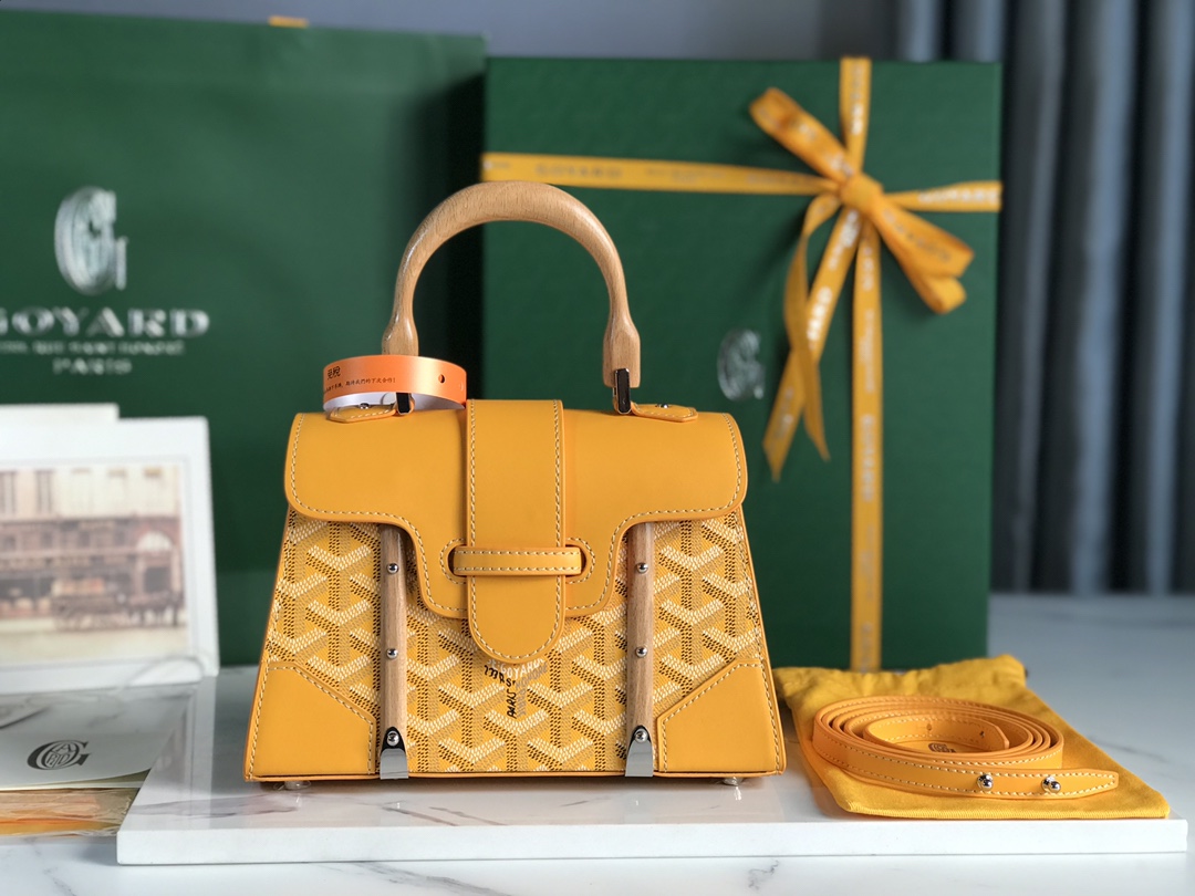 Saigon Structure Mini Handbag Shoulder Bag In Yellow